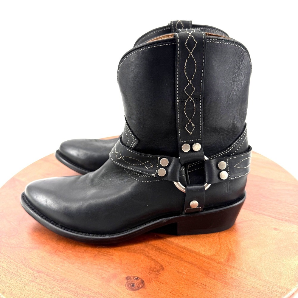 Frye BIlly Short Harness Boot Black Leather Pointed Toe Moto Western Women 8.5 B - Picture 2 of 11